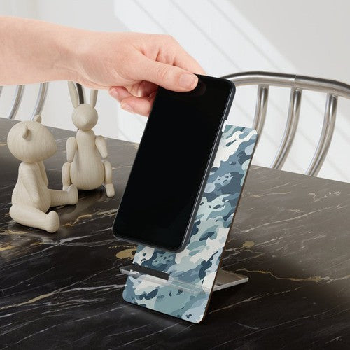 Mobile Display Stand: Artic Camo II