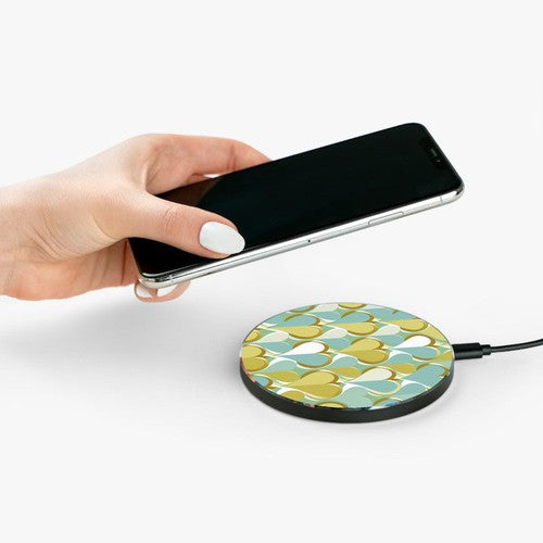 Wireless Charger: Flirty Hearts